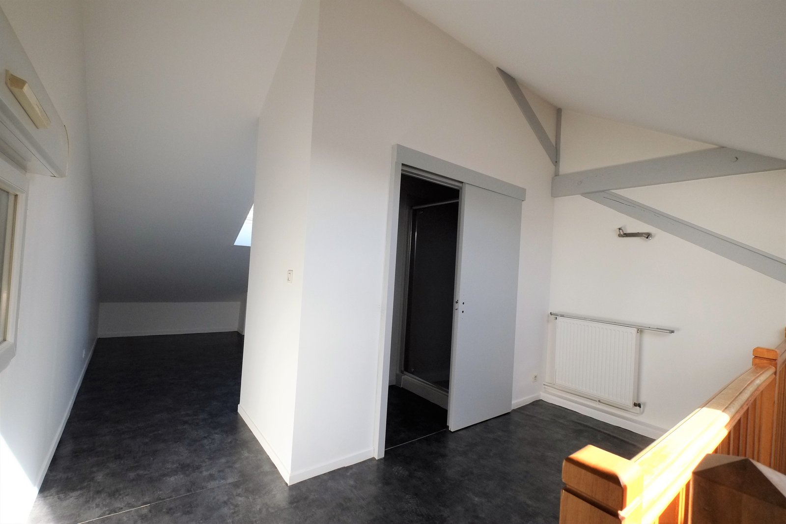 📍 DUPLEX CALME AVEC PARKING – SAINTE-SAVINE
